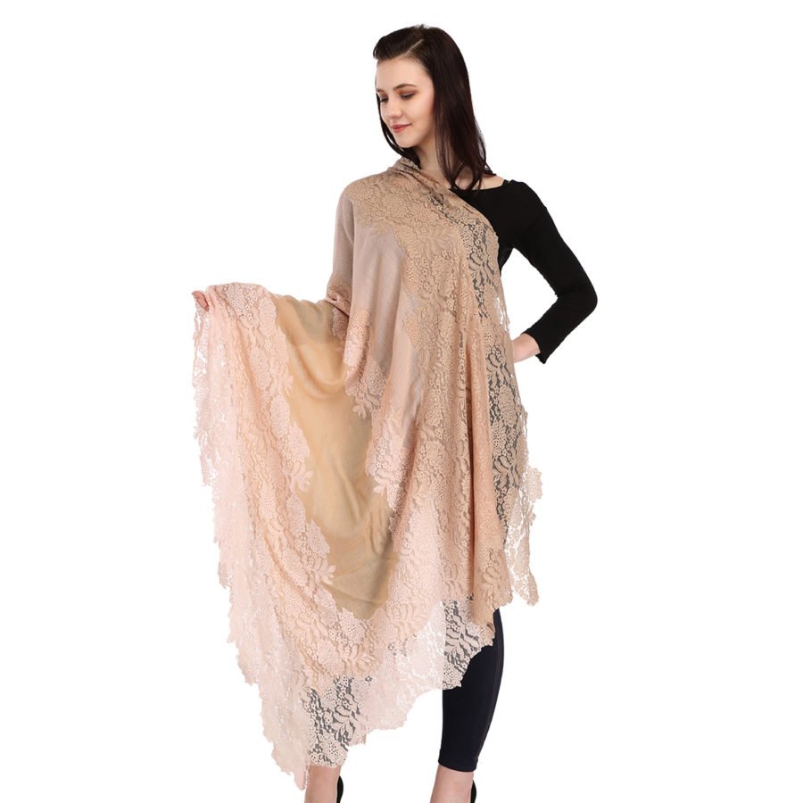 Shawl with french lace